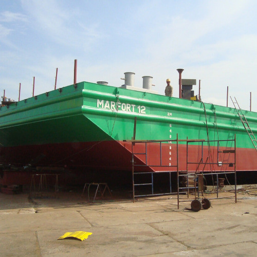 Balsa para Transporte de Carga no Convés